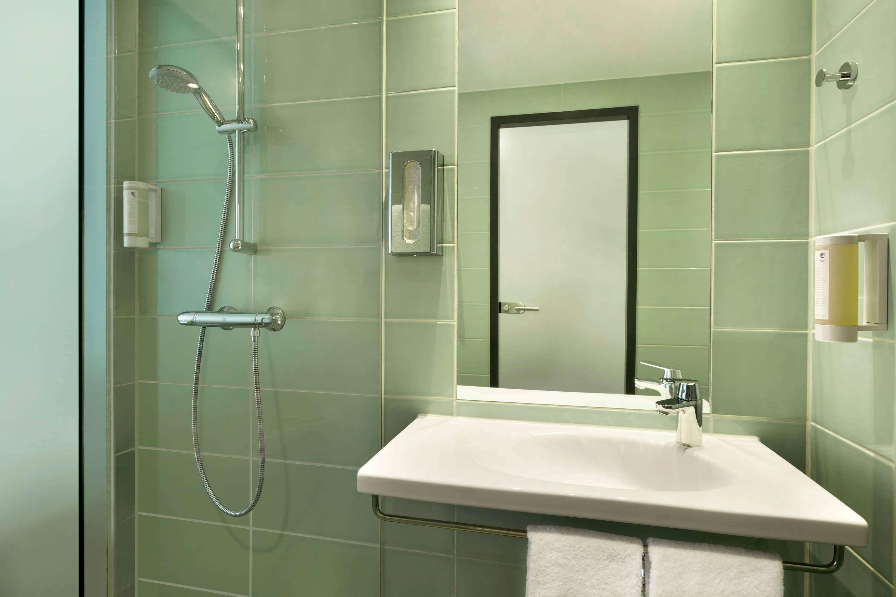 Super 8 Freiburg Otel Dış mekan fotoğraf