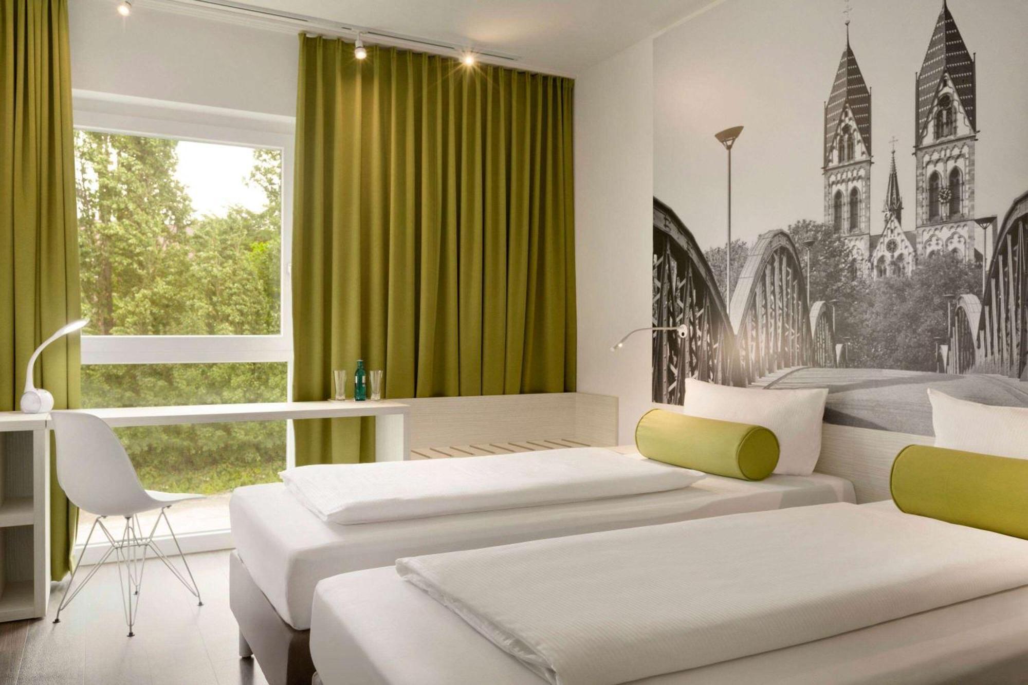 Super 8 Freiburg Otel Dış mekan fotoğraf