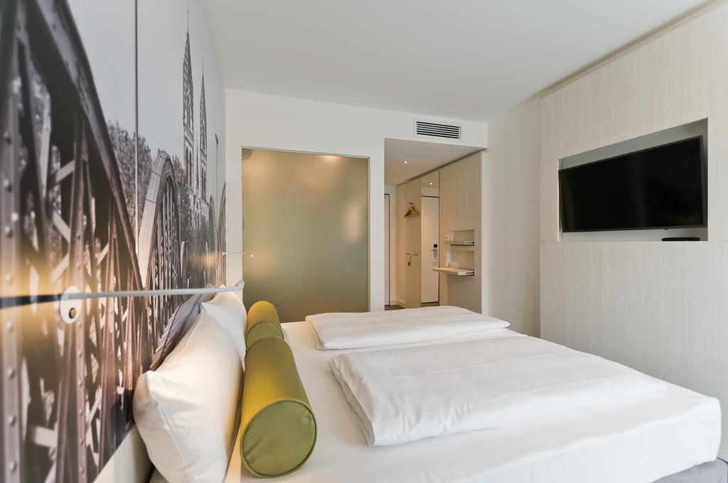 Super 8 Freiburg Otel Dış mekan fotoğraf
