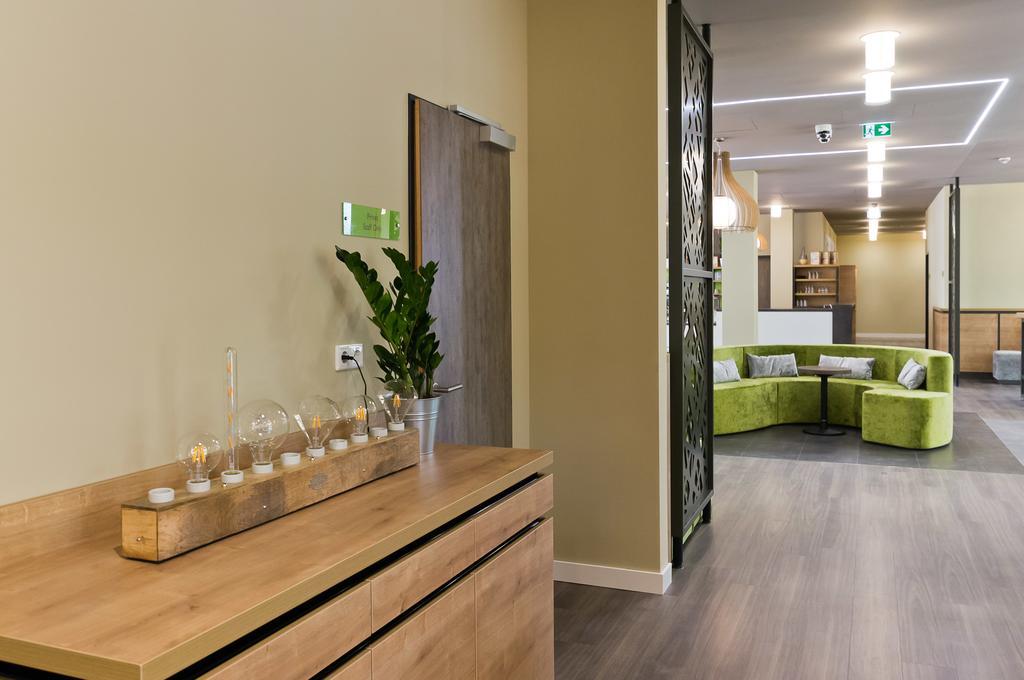 Super 8 Freiburg Otel Dış mekan fotoğraf