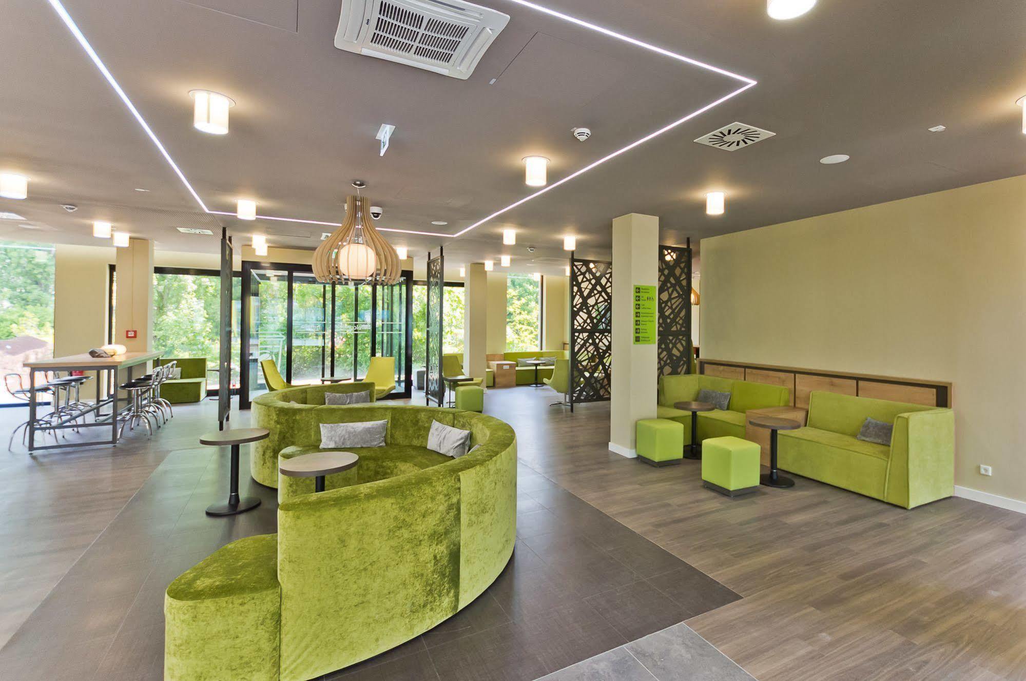 Super 8 Freiburg Otel Dış mekan fotoğraf